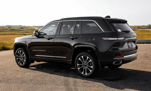 2025 Jeep Grand Cherokee Overland in Cars & Trucks in Strathcona County - Image 2