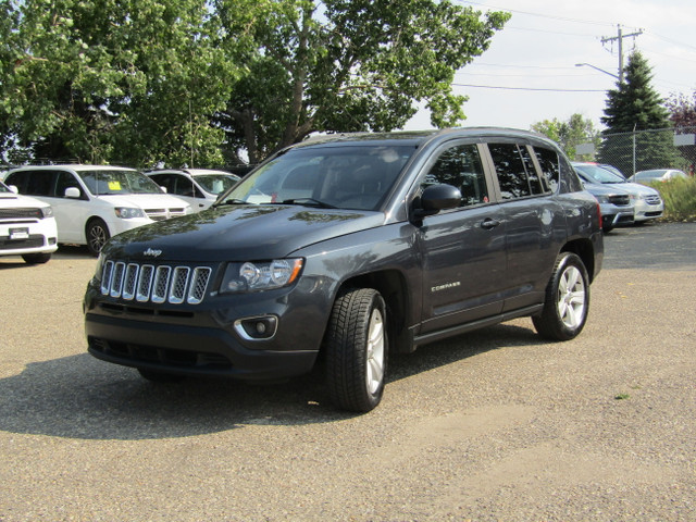 2015 Jeep Compass 4X4-HIGH ALTITUDE-SUNROOF-LEATHER in Cars & Trucks in Calgary - Image 2