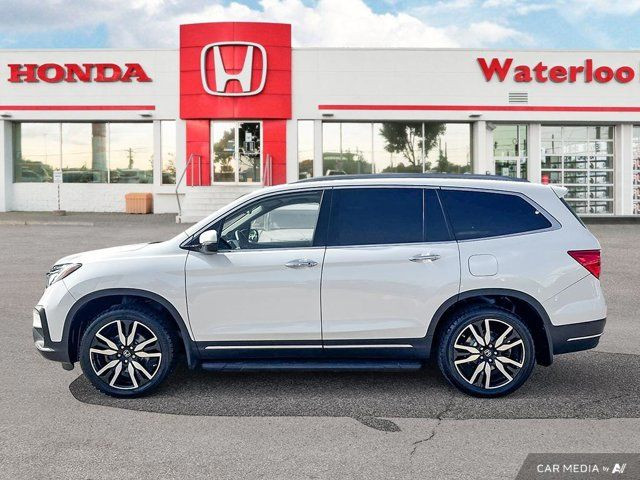 2022 Honda Pilot Touring 8-Passenger | AWD | ONE OWNER in Cars & Trucks in Kitchener / Waterloo - Image 2