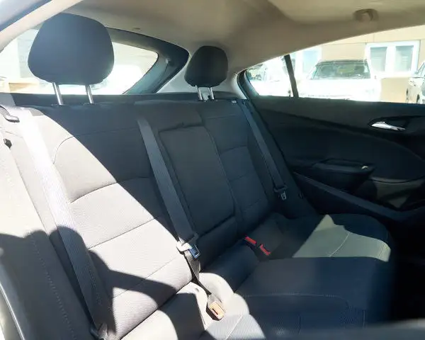 2018 Chevrolet Cruze LT | Sunroof | Backup Cam | Blindspot in Cars & Trucks in Edmonton - Image 23