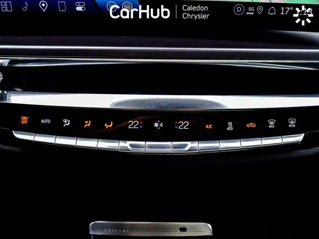 2024 Cadillac LYRIQ Tech Pano Sunroof 33Display Blind Spot Navi in Cars & Trucks in Mississauga / Peel Region - Image 43