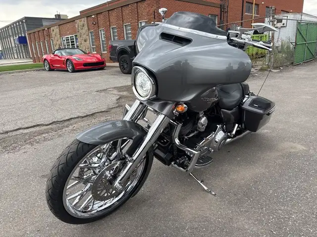 2014 Harley-Davidson Street Glide Special ~ 23\" WHEEL ~ SPEAKER in Sport Touring in City of Toronto - Image 4