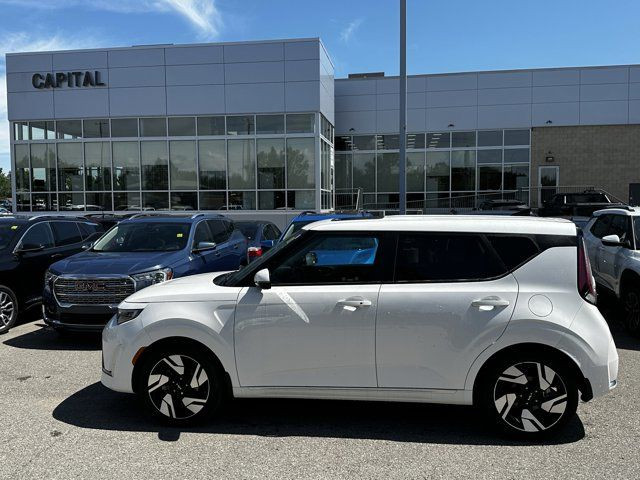 2023 Kia Soul GT-Line Limited in Cars & Trucks in Calgary - Image 3