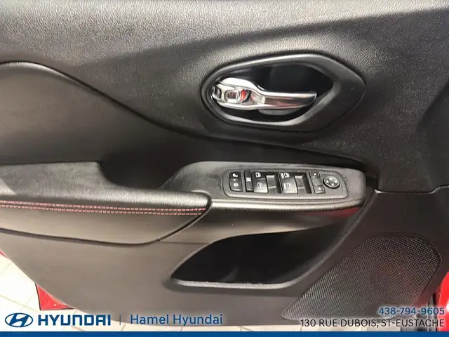 2019 Jeep Cherokee Trailhawk 4x4 **JAMAIS ACCIDENTE** in Cars & Trucks in Laval / North Shore - Image 11