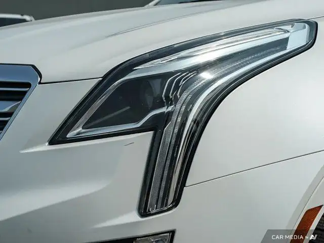 2017 Cadillac XT5 Luxury FWD | Sunroof | Navigation | Memory in Cars & Trucks in Windsor Region - Image 14