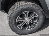 4WD Crew Cab AT4 Engine: Turbocharged Gas I4 2.7L/ L/100Km City: 14.8 L/100Km Hwy: 15.1 Safety Equip... (image 8)