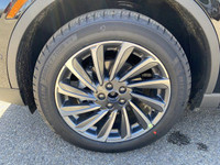This Executive Driven Lincoln has been carefully driven by one of our employees or as a courtesy ser... (image 2)