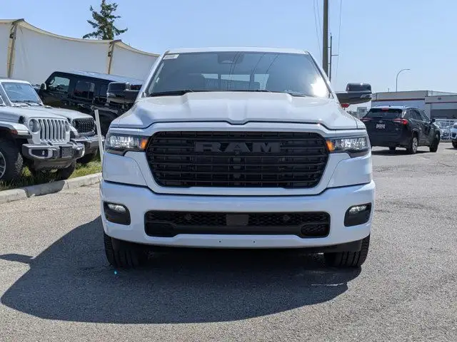 2025 Ram 1500 Sport - 3.92 Rear Axle - Anti Spin Rear Diff dans Autos et camions dans Calgary - Image 3