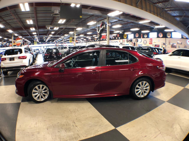2018 Toyota Camry SE AUTO LEATHER A/CARPLAY B/SPOT P/START CAMER in Cars & Trucks in City of Toronto - Image 4