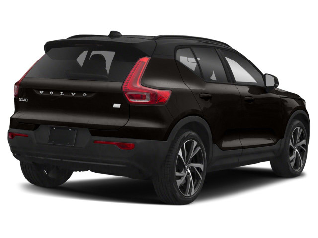 2021 Volvo XC40 in Cars & Trucks in Ottawa - Image 2