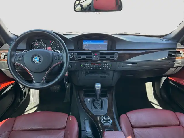 2011 BMW 3 Series Cabriolet 335i in Cars & Trucks in Calgary - Image 17