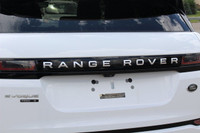 *Price excludes GST and cost/charges associated with financing. Fuji White - 2020 Land Rover Range R... (image 8)