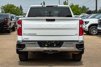 // ACCIDENT FREE!! // // SINGLE OWNER! // Discover the 2022 Chevrolet Silverado 1500 4WD Crew LT, a... (image 3)