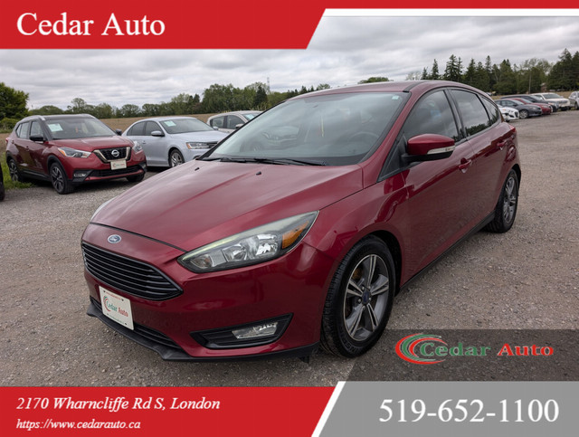 2016 Ford Focus SE Hatchback in Cars & Trucks in London - Image 3