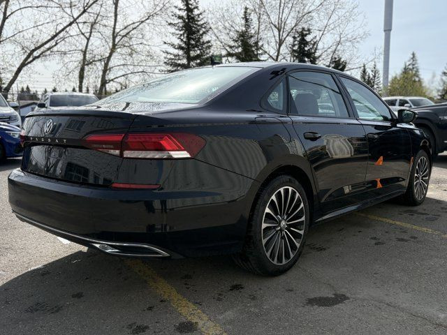 2022 Volkswagen Passat 2.0T Highline in Cars & Trucks in Calgary - Image 2