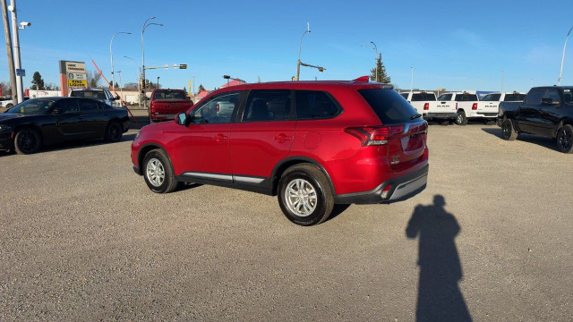 2019 Mitsubishi Outlander in Cars & Trucks in Edmonton - Image 4