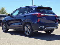 Your Grande Prairie Chrysler store just took in this vehicle! It is either in transit or freshly tra... (image 1)