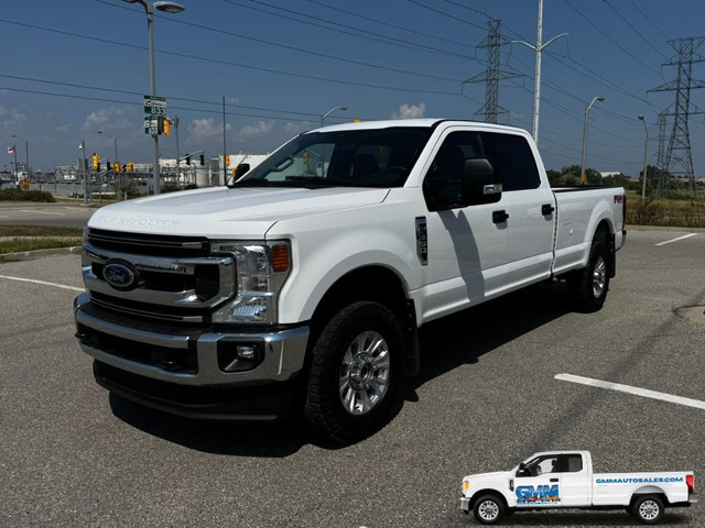 2022 Ford F-350 XLT Crew Cab Long Box 4WD in Cars & Trucks in City of Toronto - Image 3