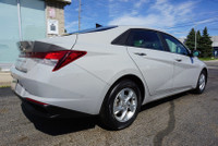 SAFETY INCLUDED 22 HYUNDAI SERVICE RECORDS ACCIDENT FREE LOCAL ONTARIO CAR Nice and Clean Hyundai El... (image 6)