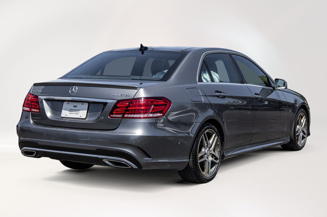 2016 Mercedes-Benz E-Class E 250 4 Matic  BlueTec * Diesel * Blu in Cars & Trucks in City of Montréal - Image 4