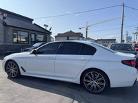 2022 Bmw 5-Series 540i M package avec mag 20 pouces sièges électrique ventilés et chauffants volant... (image 9)
