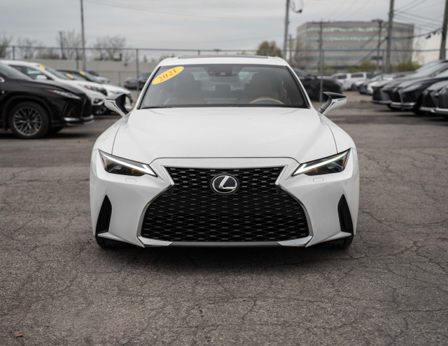 2021 Lexus IS 300 **LUXURY AWD** *APPLE CARPLAY*ANDROID AUTO*GPS in Cars & Trucks in City of Montréal - Image 2