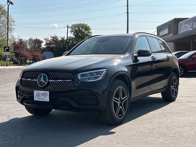  2020 Mercedes-Benz GLC GLC 300 LEATHER/NAV/PANO ROOF CALL 613-9 in Cars & Trucks in Belleville