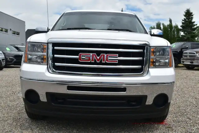 2012 GMC Sierra 1500 ***RARE HYBRID, ONLY HAS 61,000KM*** dans Autos et camions dans Calgary - Image 9