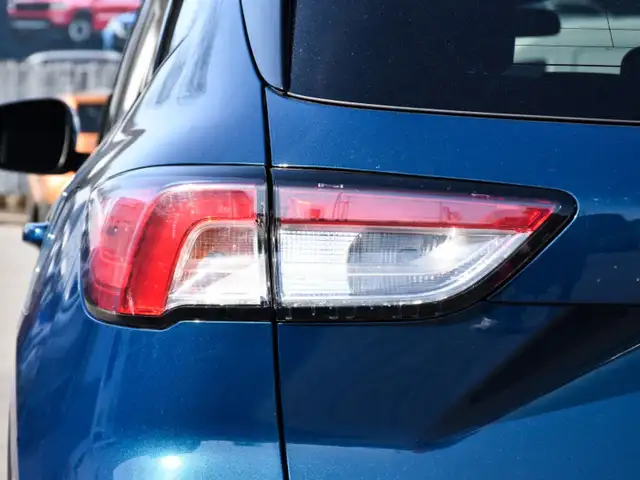 2020 Ford Escape SEL in Cars & Trucks in Kitchener / Waterloo - Image 7