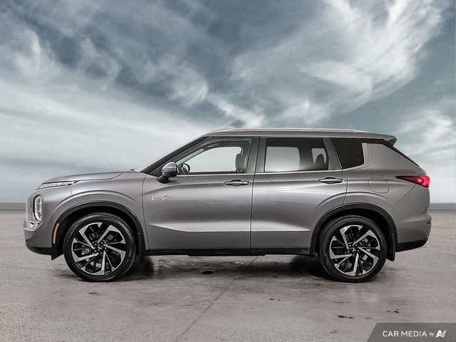 2024 Mitsubishi Outlander PHEV SEL in Cars & Trucks in Saskatoon - Image 3