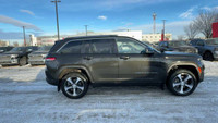 This Jeep Grand Cherokee is equipped with: Capri Leatherette Seats w/Perforated Inserts, CommandView... (image 4)