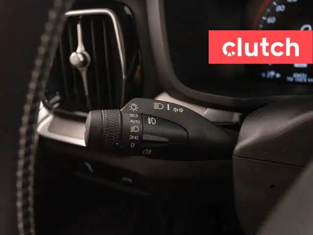 2020 Volvo S60 T6 AWD R-Design w/ Apple CarPlay & Android Auto,  dans Autos et camions dans Ottawa - Image 25