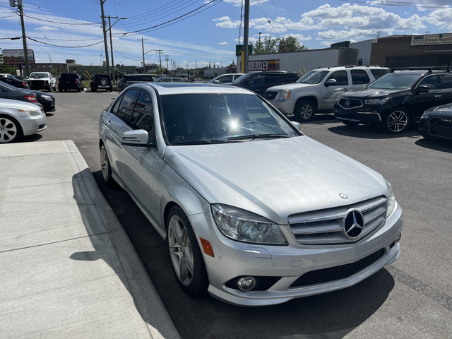 2010 Mercedes-Benz C-Class 4dr Sdn 3.0L 4MATIC in Cars & Trucks in Calgary - Image 3