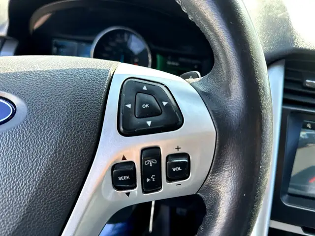 2011 Ford Edge Sport in Cars & Trucks in Edmonton - Image 21