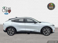 - ACCIDENT FREE - HEATED LEATHER SEATS - HEATED STEERING WHEEL - PANORAMIC FIXED-GLASS ROOF - NAVIGA... (image 6)