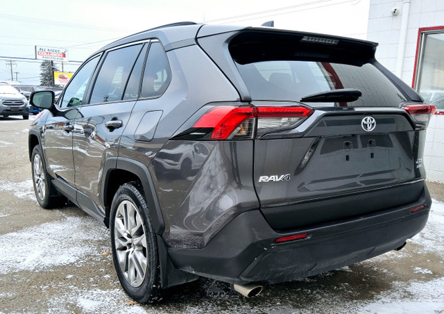 2022 Toyota RAV4 XLE in Cars & Trucks in Calgary - Image 3