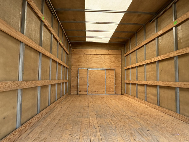 2024 Ford E-Series Cutaway 16' CUBE VAN RAMP LOADED in Cars & Trucks in Calgary - Image 2