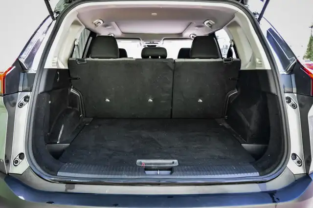 2022 Nissan Rogue SV • MOONROOF • 360 CAM • HEATED SEATS/STEERIN in Cars & Trucks in Kingston - Image 9