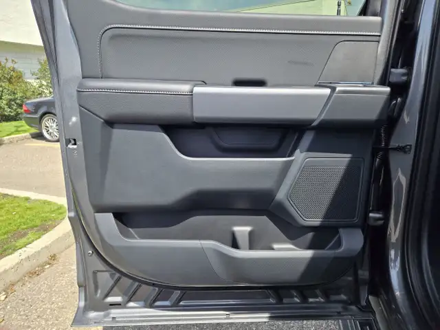2025 Ford F-150 XLT | BLACK APP PKG | MOBILE OFF PKG | BED PKG in Cars & Trucks in Calgary - Image 21