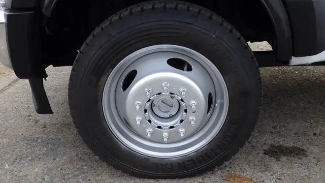 2019 ford F-550 11 Foot Flat Deck 4WD in Heavy Trucks in Richmond - Image 38