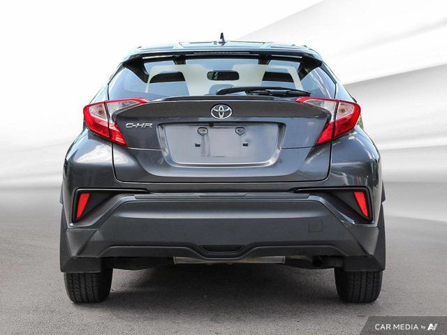 2020 Toyota C-HR LE | Fwd | Clean Carfax | Heated Seats | Back in Cars & Trucks in Hamilton - Image 4