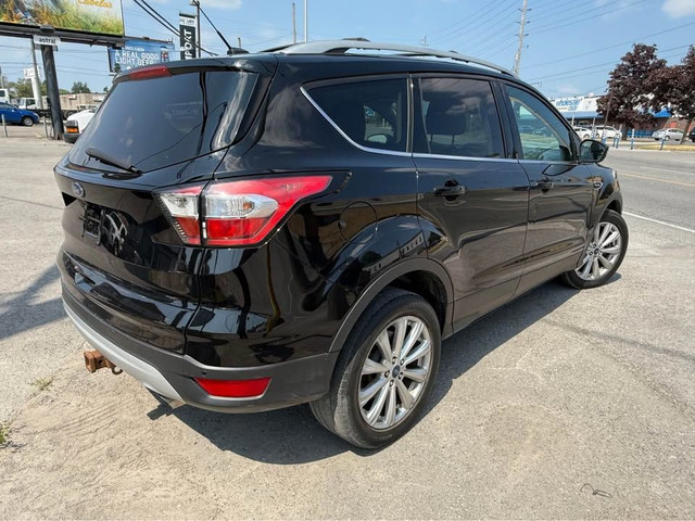 2017 Ford Escape Titanium / LEATHER INTERIOR / SUN ROOF / SUPER  in Cars & Trucks in Ottawa - Image 4