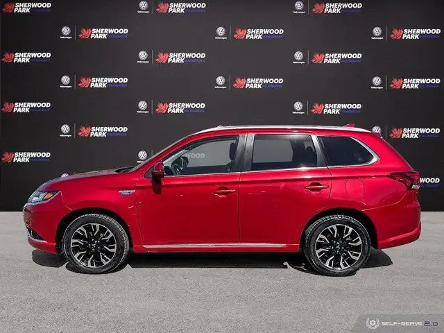 2018 Mitsubishi Outlander PHEV GT | LEATHER SEATS | SUNROOF in Cars & Trucks in Strathcona County - Image 3