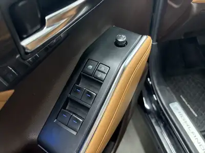 2022 Toyota Highlander Limited PLATINUM | CERTIFIED | CARPLAY, View more