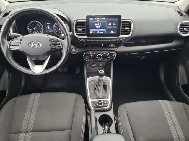 2021 Hyundai Venue Preferred w/Two-Tone PREFERRED 2-TONE/COSM... in Cars & Trucks in Belleville - Image 2