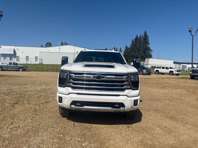 2025 Chevrolet Silverado 3500HD High Country in Cars & Trucks in Edmonton - Image 2