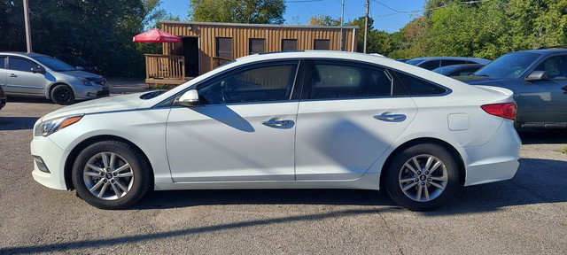 2016 Hyundai Sonata SE in Cars & Trucks in Oshawa / Durham Region - Image 2