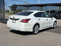 2014 NISSAN ALTIMA SL 3.5 LITRE V6 - ONE OWNER - LOW KM'S FEATURES INCLUDE - - Leather Interior - Po... (image 4)