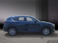 Le Mazda CX-5 GS AWD 2023 est propulsé par un moteur atmosphérique Skyactiv-G de 2,5 L développant 1... (image 7)