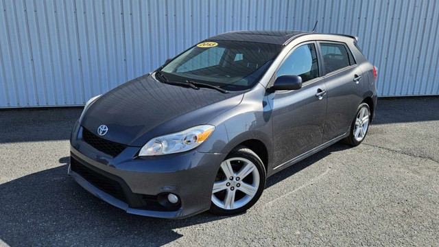 2011 Toyota Matrix TOIT OUVRANT - FINANCEMENT MAISON in Cars & Trucks in Longueuil / South Shore - Image 2